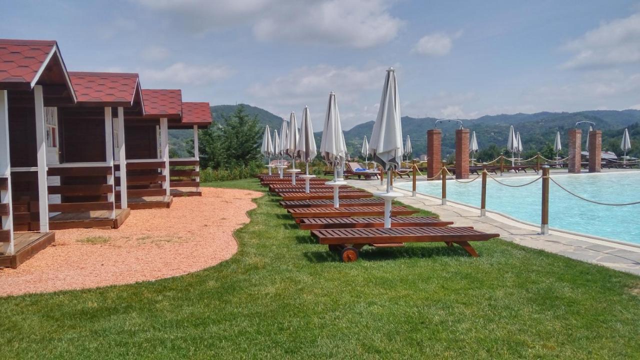 Relais Black Horse Millesimo Buitenkant foto